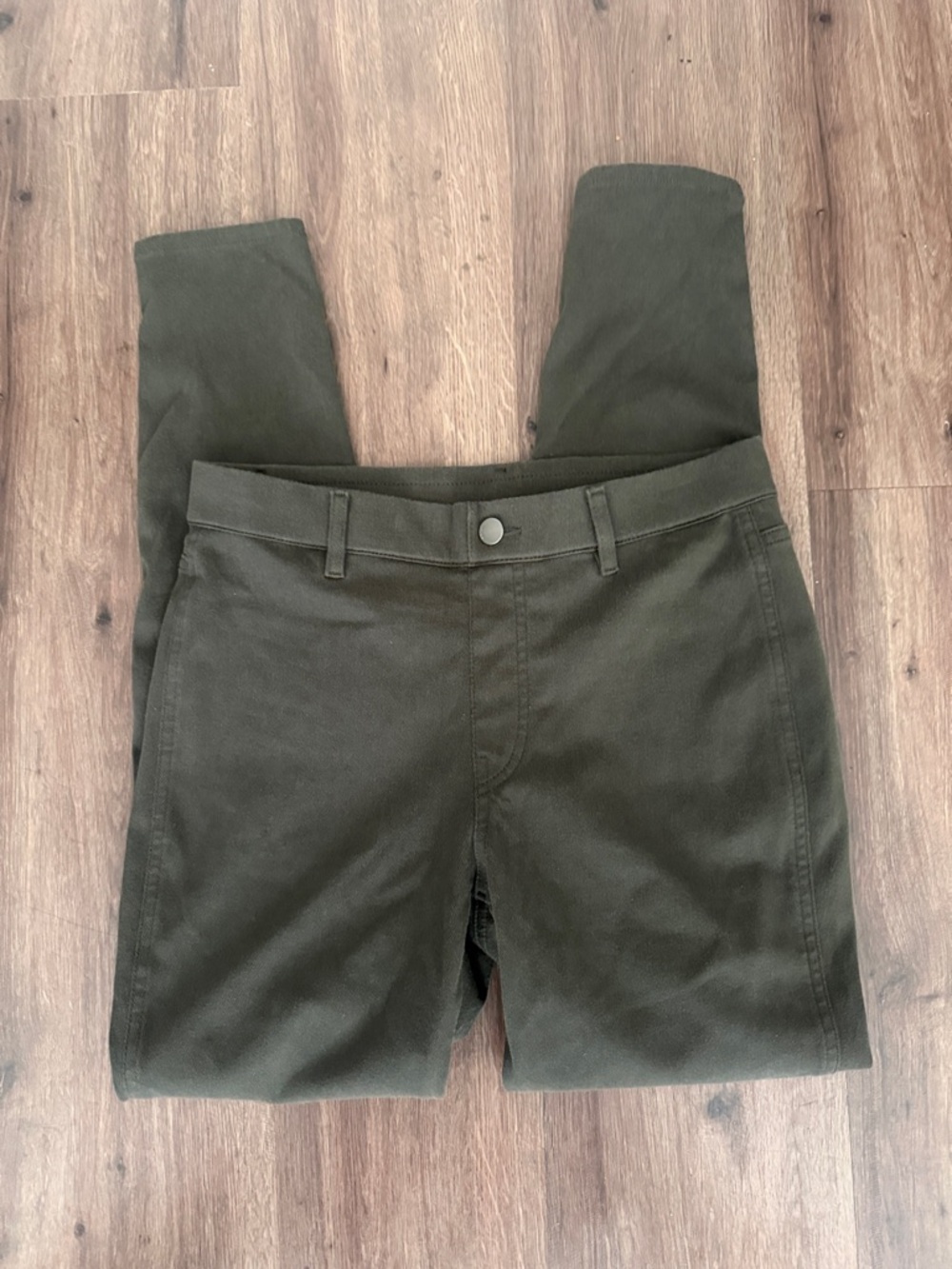 Uniqlo Women's Olive Green Skinny Pants